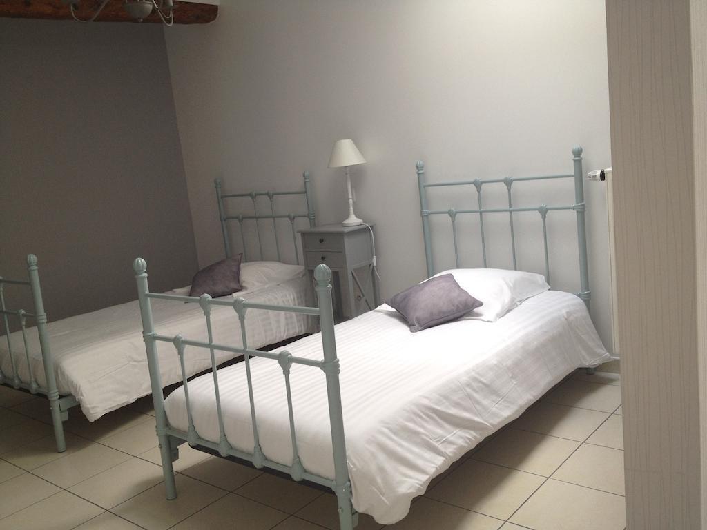 Ferme De Villeray-Chambre D'Hotes Saint-Pierre-du-Perray Δωμάτιο φωτογραφία