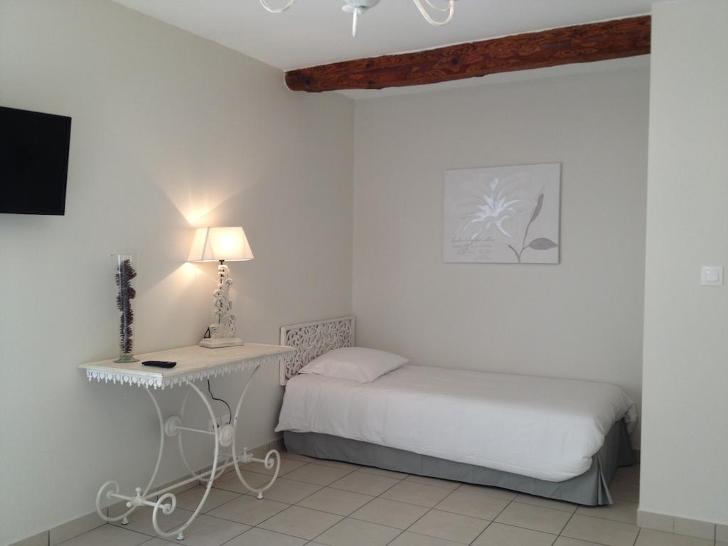 Ferme De Villeray-Chambre D'Hotes Saint-Pierre-du-Perray Δωμάτιο φωτογραφία
